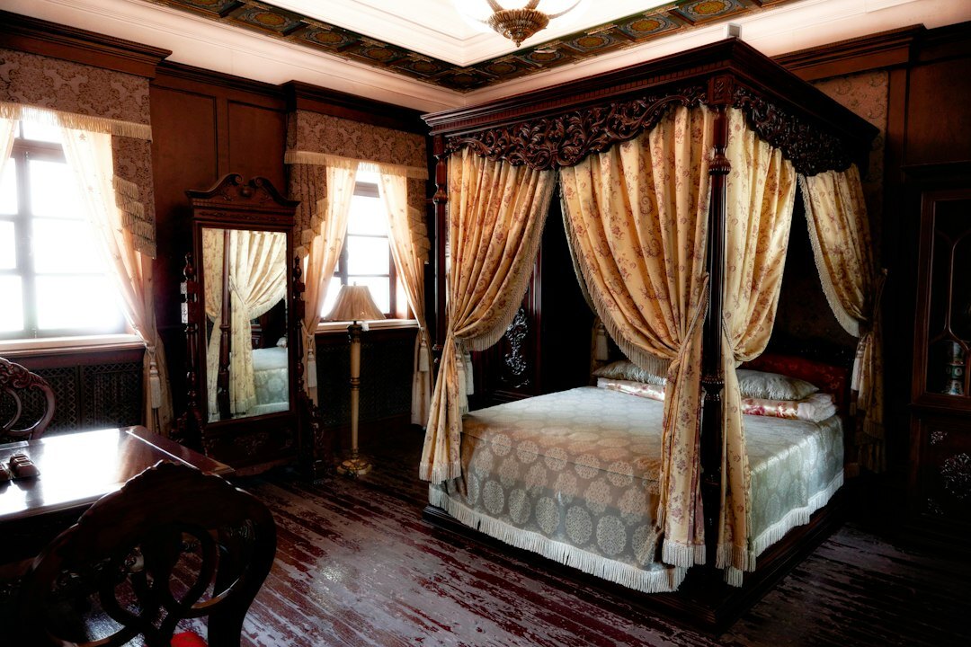 celebrity bedroom suite